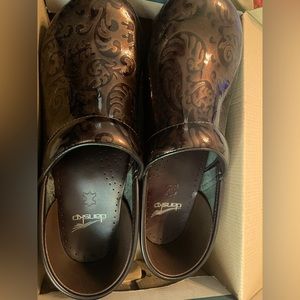Dansko Professional (Pro) Clogs